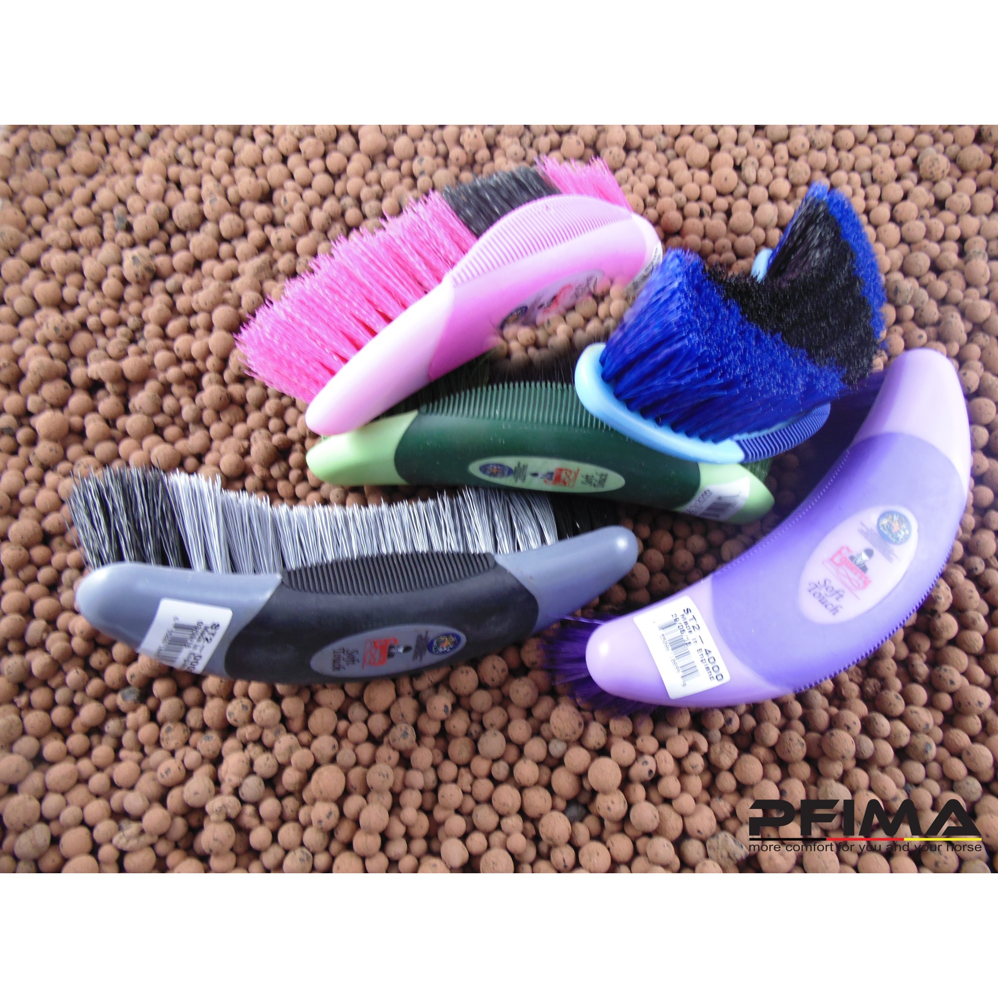 Soft Touch boomerang brush size S, blue