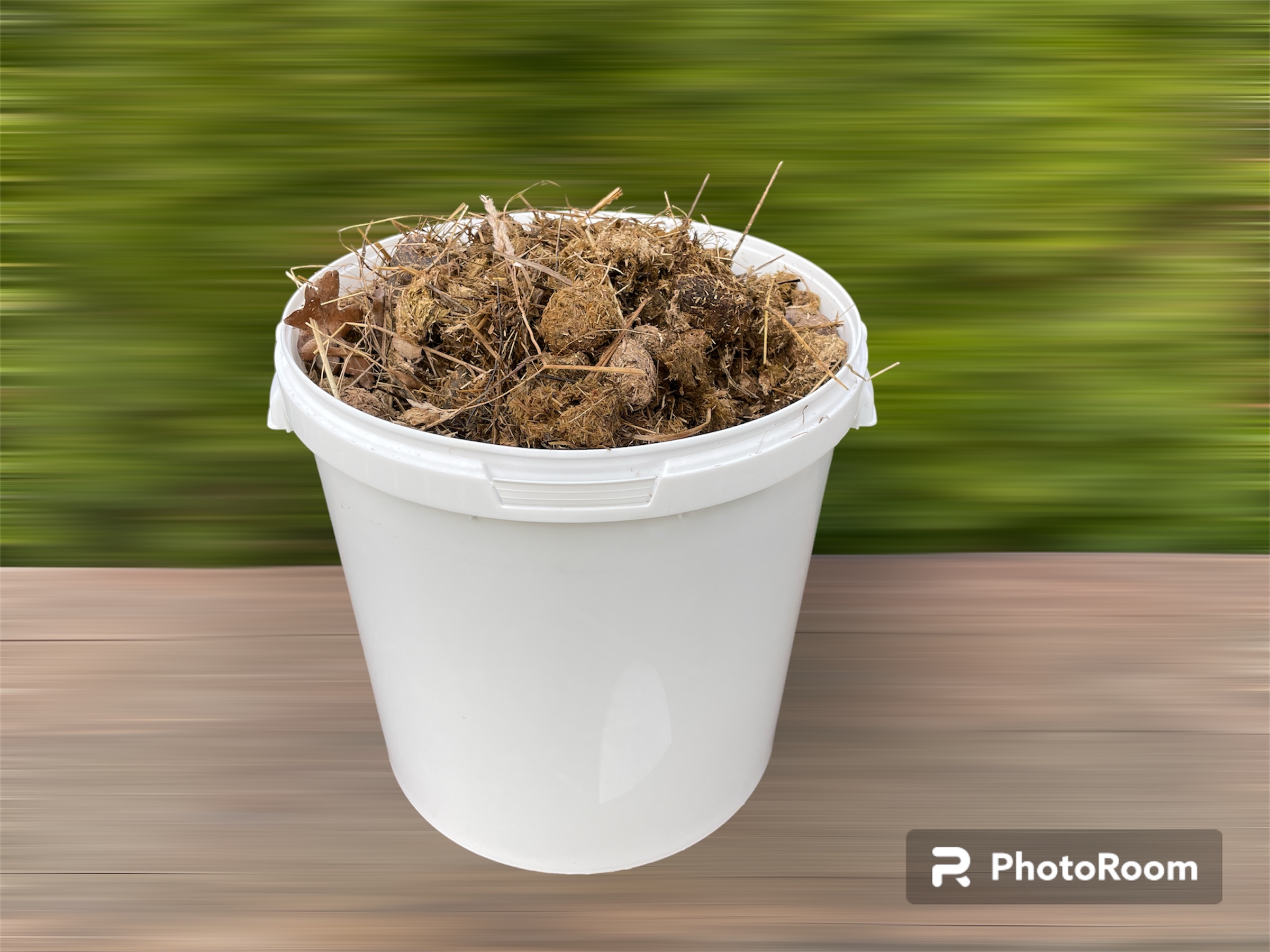 Horse manure plant fertiliser, 20 l bucket