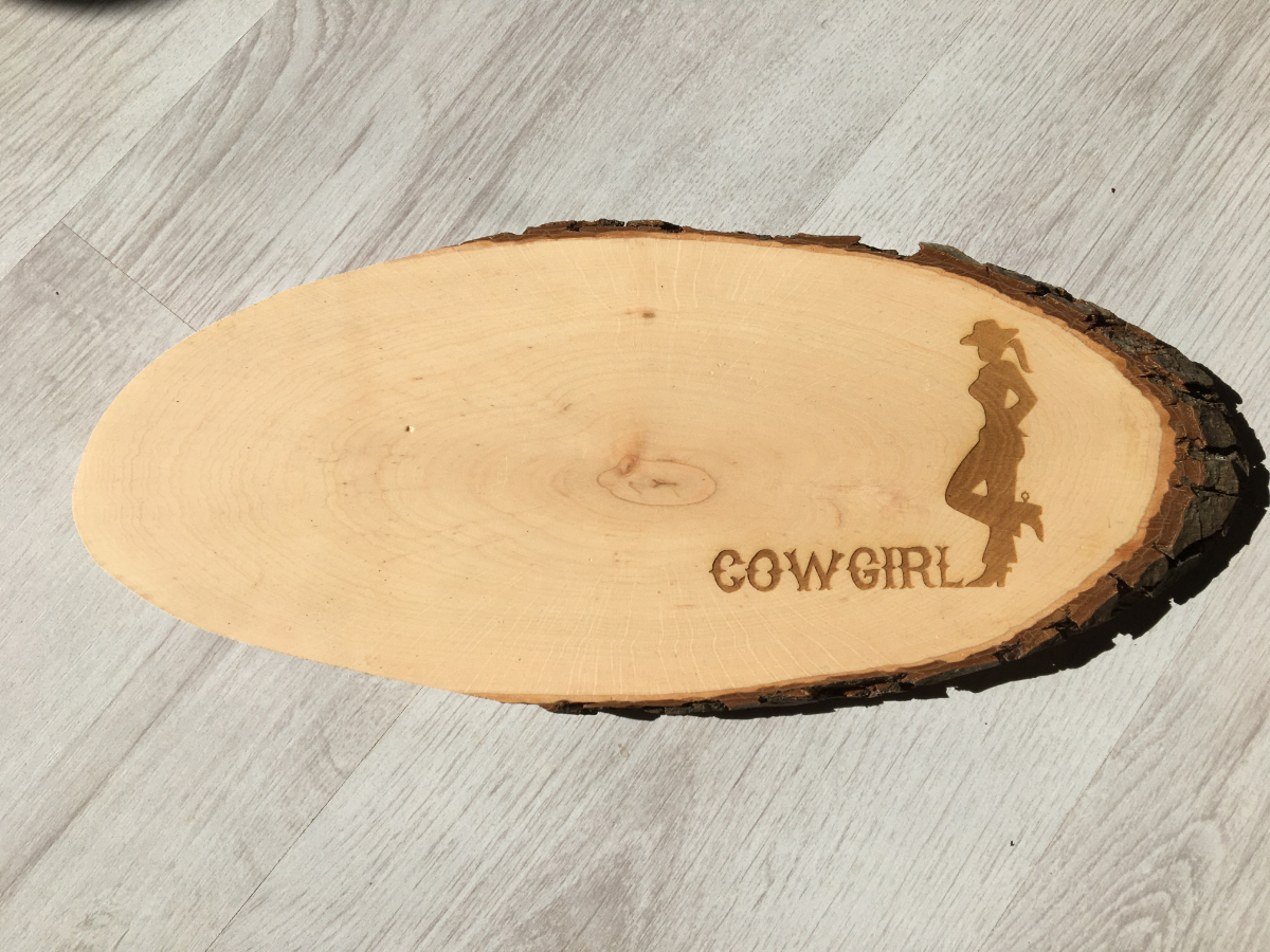 Wooden board "Cowgirl" - bark board alder oval